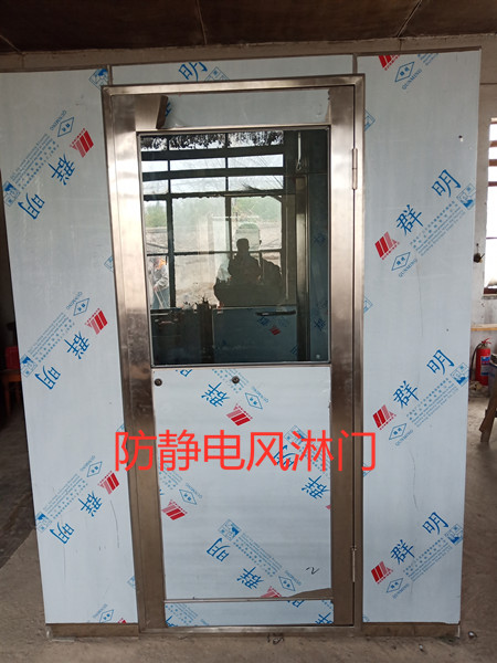 大同風(fēng)淋室廠家：風(fēng)淋室的標(biāo)準(zhǔn)使用規(guī)范，需要注意的地方有哪些？